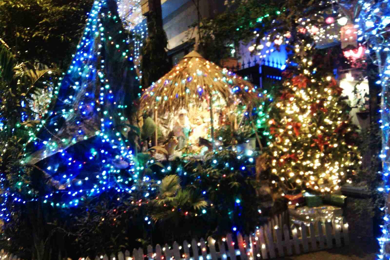 Sài Gòn: 5 tọa độ chụp hình đẹp lung linh bạn cần phải biết trong mùa Noel này